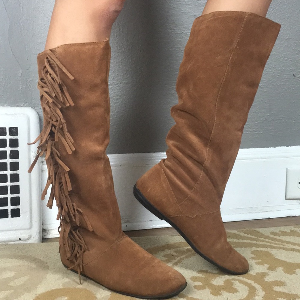 Brown suede fringe boots